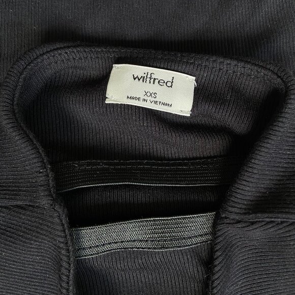 Aritzia ribbed halter bodysuit - Picture 4 of 4